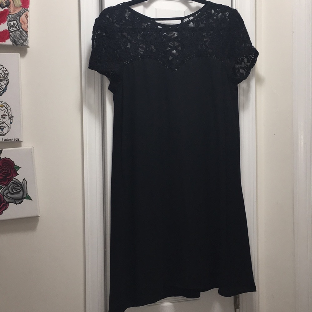 Short black lace top dress